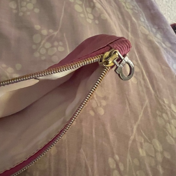 Salvatore Ferragamo wristlet - Picture 8 of 8